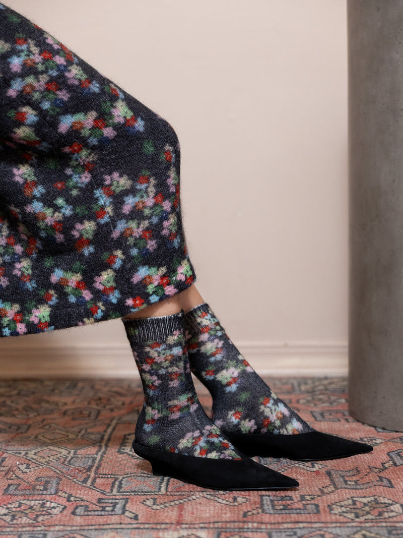 Small Flower Socks in Black