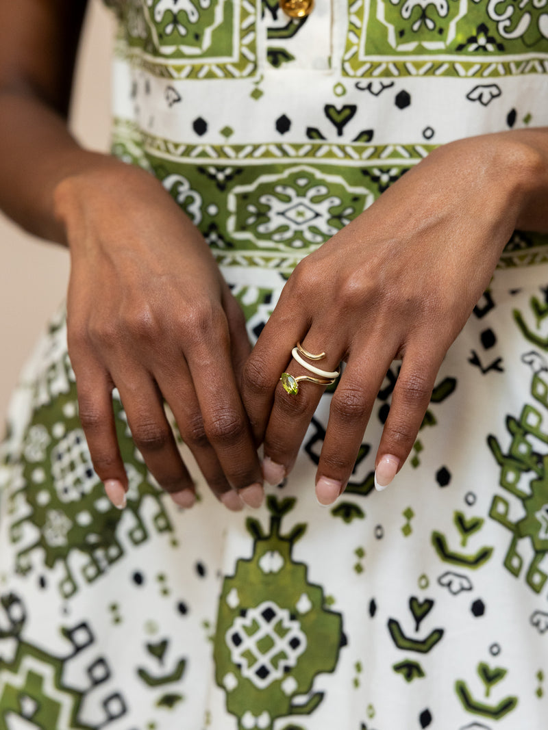 Long Vine Ring in Panna