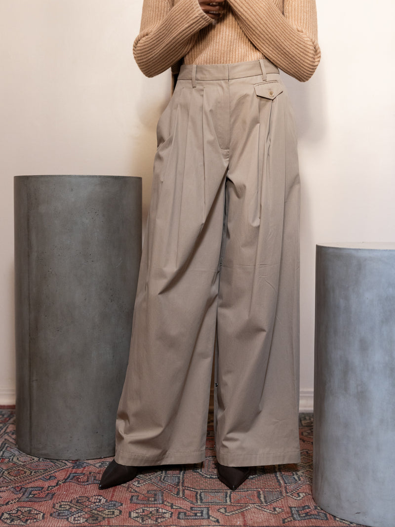 Bio Twill Triple Pleat Pant